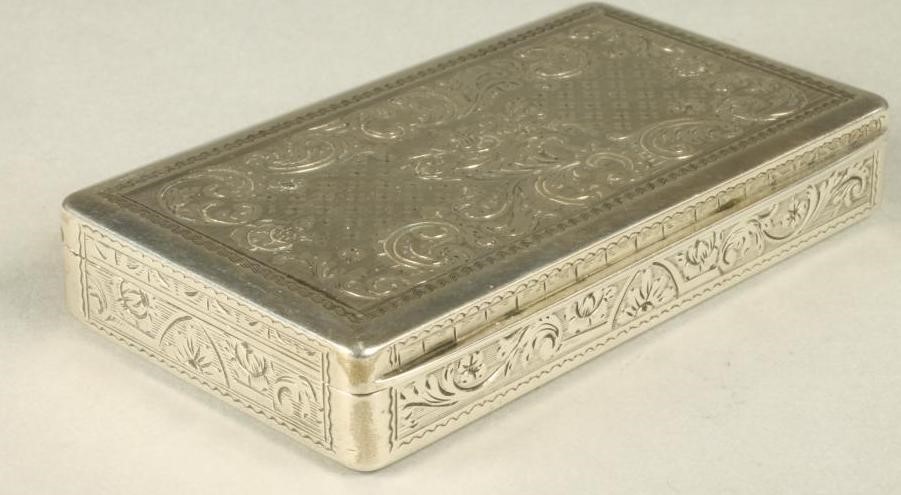 AN AUSTRO-HUNGARIAN SILVER SHALLOW SNUFF BOX Image