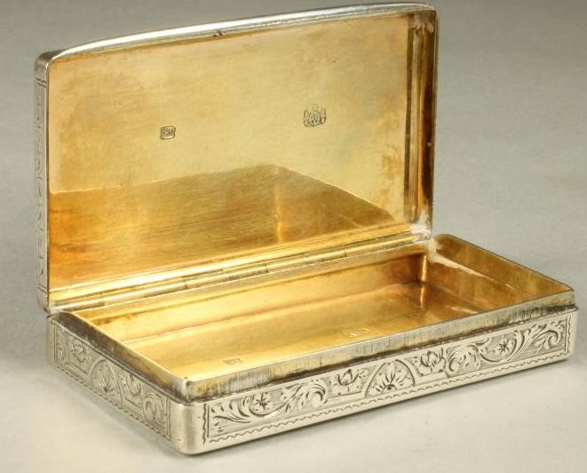 AN AUSTRO-HUNGARIAN SILVER SHALLOW SNUFF BOX Image