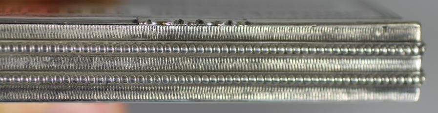 A VICTORIAN SNUFF BOX Image