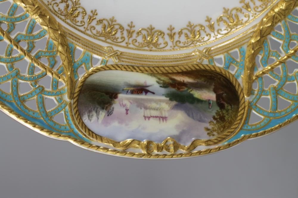 A LATE VICTORIAN COPELAND CHINA CABINET PLATE Image