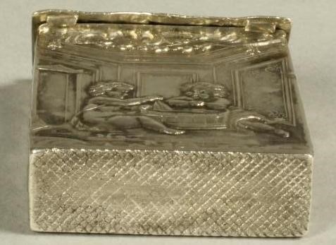 A CONTINENTAL WHITE METAL VESTA Image