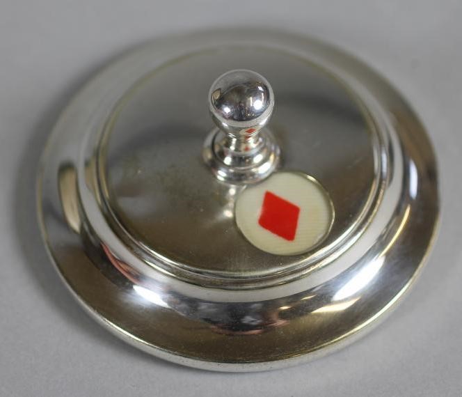 AN ART DECO EPNS BRIDGE MARKER Image