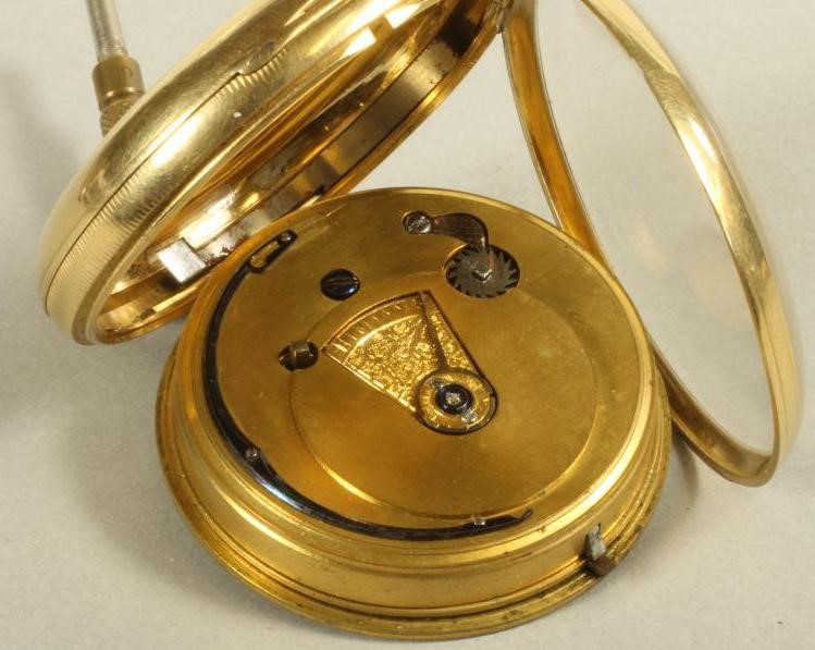 A GENTLEMAN'S VICTORIAN 18CT GOLD KEY WIND POCKET WATCH Image