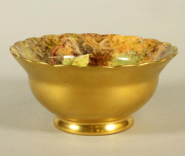 A ROYAL WORCESTER CHINA SLOP BOWL Image
