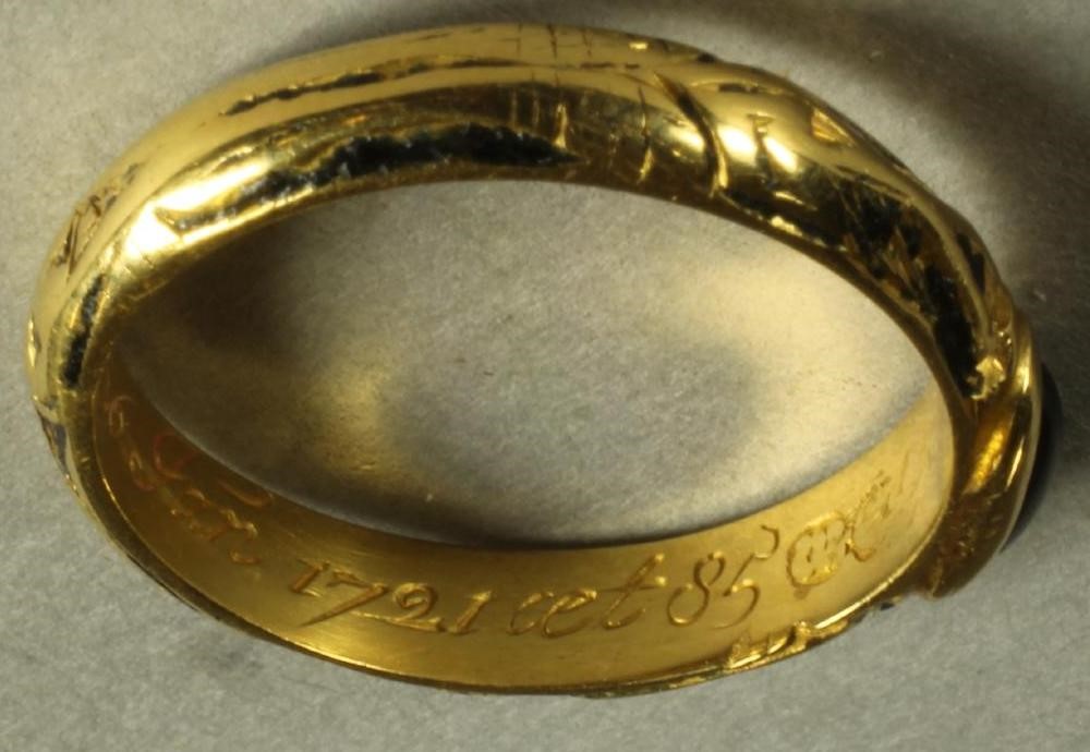 AN EARLY GEORGE I GOLD MOURNING RING Image