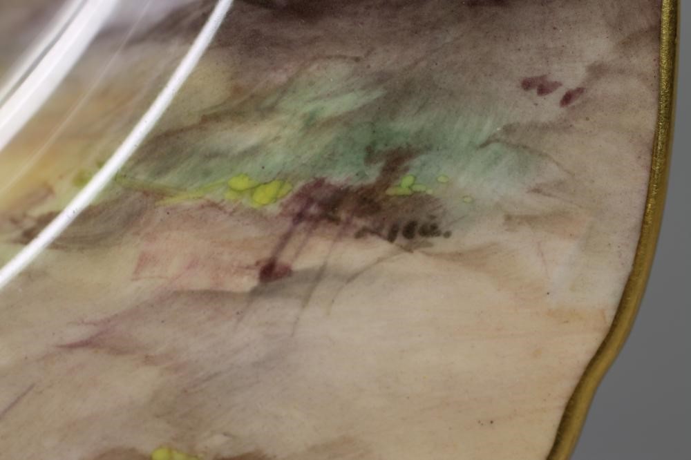 A ROYAL WORCESTER CHINA BREAD AND BUTTER PLATE Image