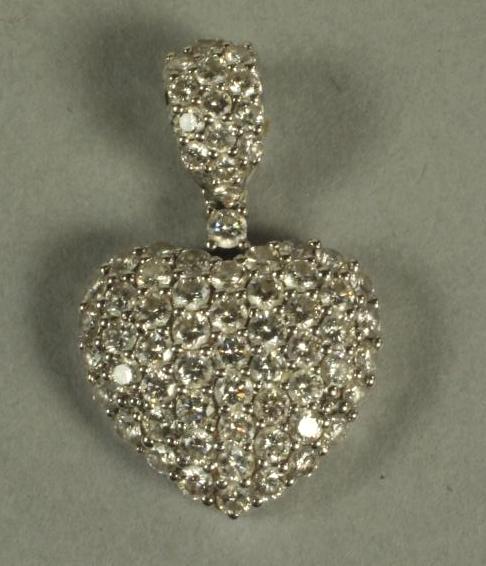 A DIAMOND SET 18CT WHITE GOLD HEART PENDANT Image