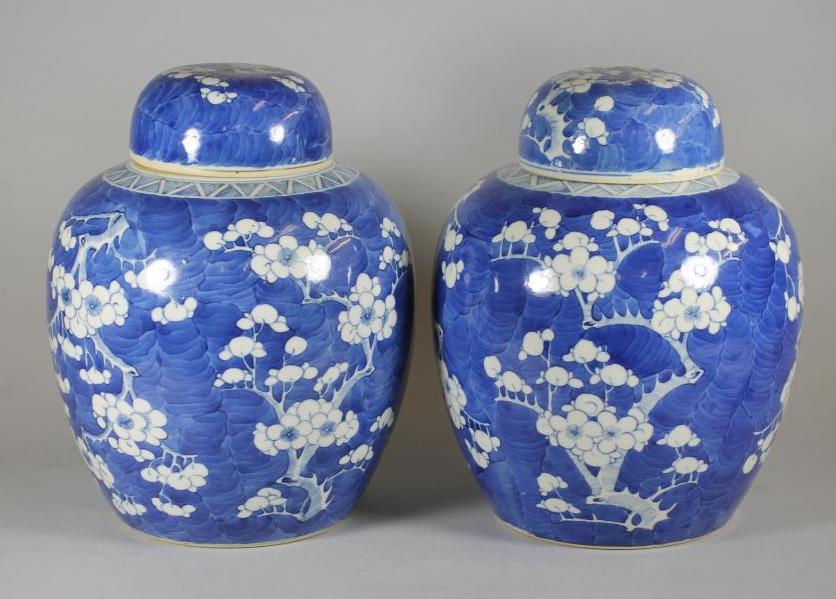 A PAIR OF CHINESE PORCELAIN LARGE GINGER JARS AND COVERS Image