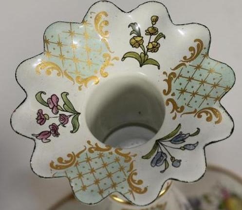 A PAIR OF HALCYON DAYS BILSTON ENAMEL TAPERSTICKS Image