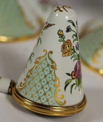 A PAIR OF HALCYON DAYS BILSTON ENAMEL TAPERSTICKS Image