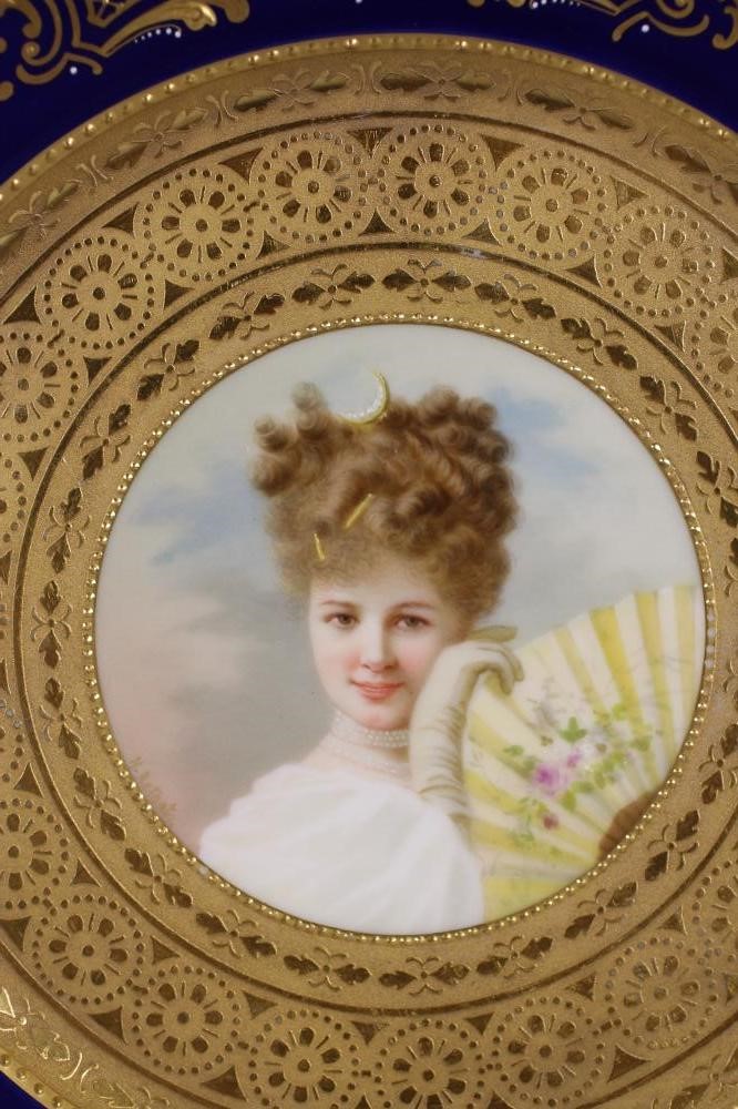 A VIENNA PORCELAIN CABINET PLATE Image