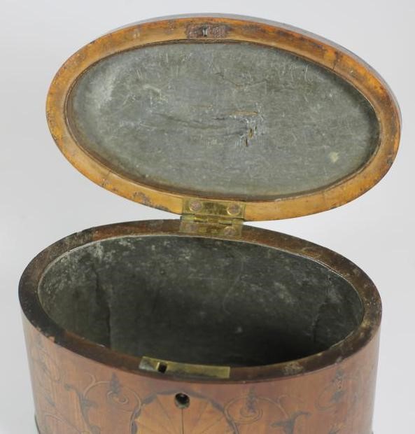A GEORGE III MAHOGANY TEA CADDY Image