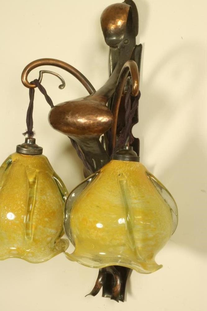 AN ARTS AND CRAFTS ANODISED COPPER WALL LIGHT Image