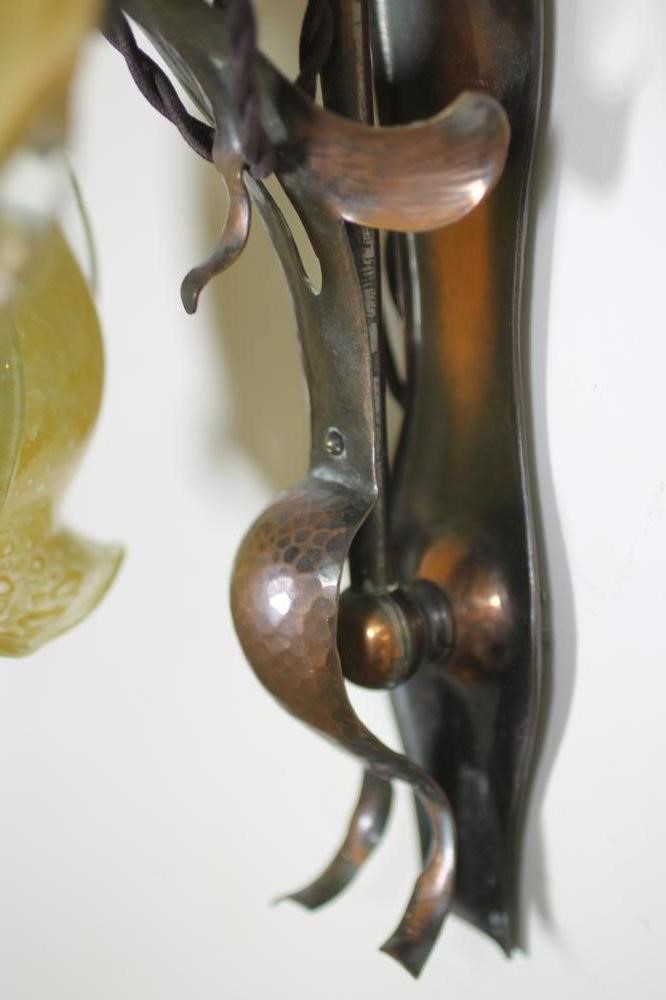 AN ARTS AND CRAFTS ANODISED COPPER WALL LIGHT Image