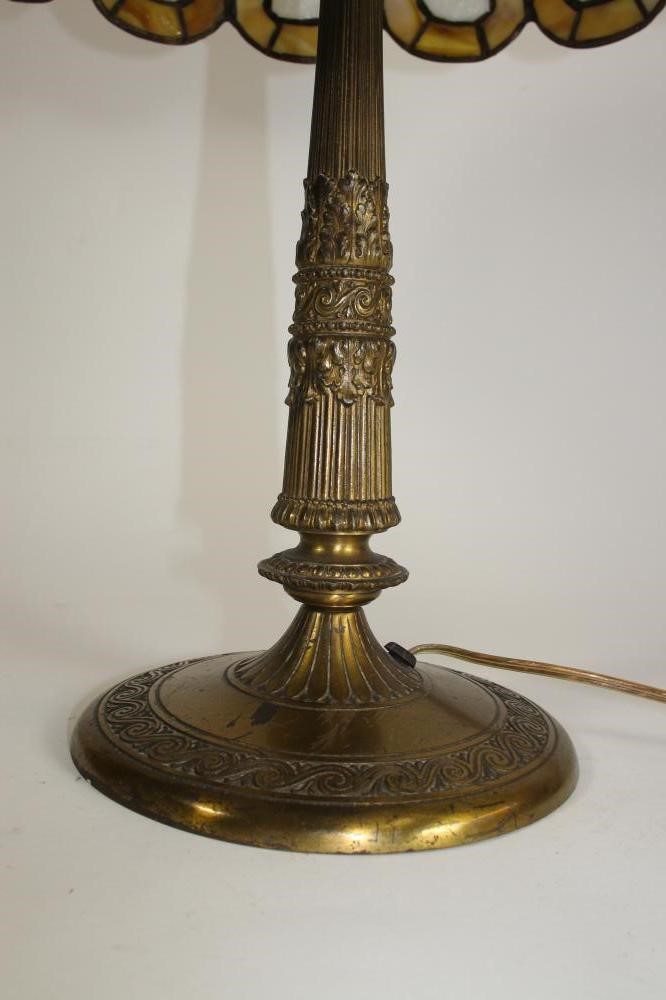 A GILT METAL ELECTRIC TABLE LAMP BASE Image
