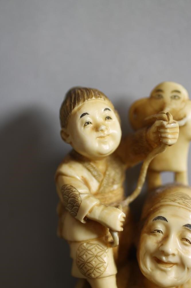 A JAPANESE ONE PIECE IVORY OKIMONO Image