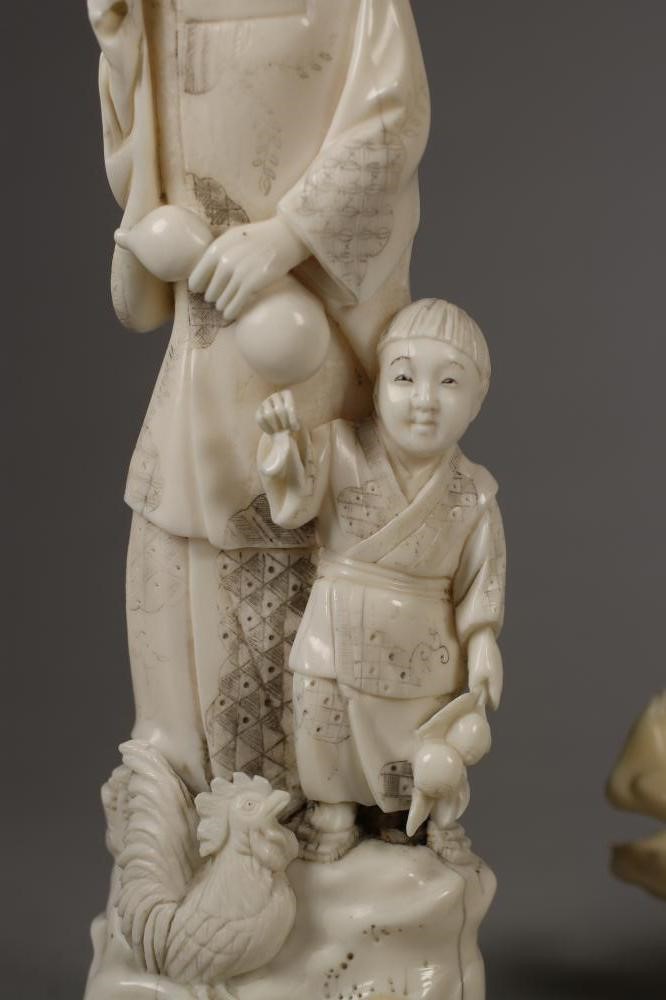 A JAPANESE ONE PIECE IVORY OKIMONO Image