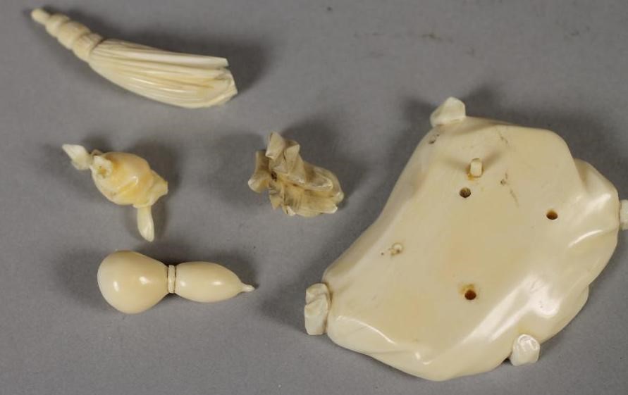 A JAPANESE ONE PIECE IVORY OKIMONO Image