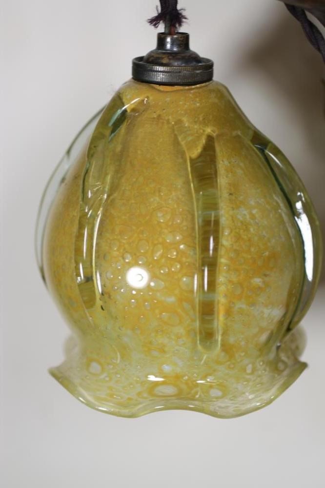 A GENTLEMAN'S EDWARDIAN MALACCA WALKING STICK Image