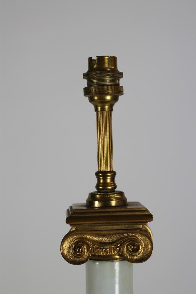 A REGENCY STYLE ELECTRIC TABLE LAMP BASE Image