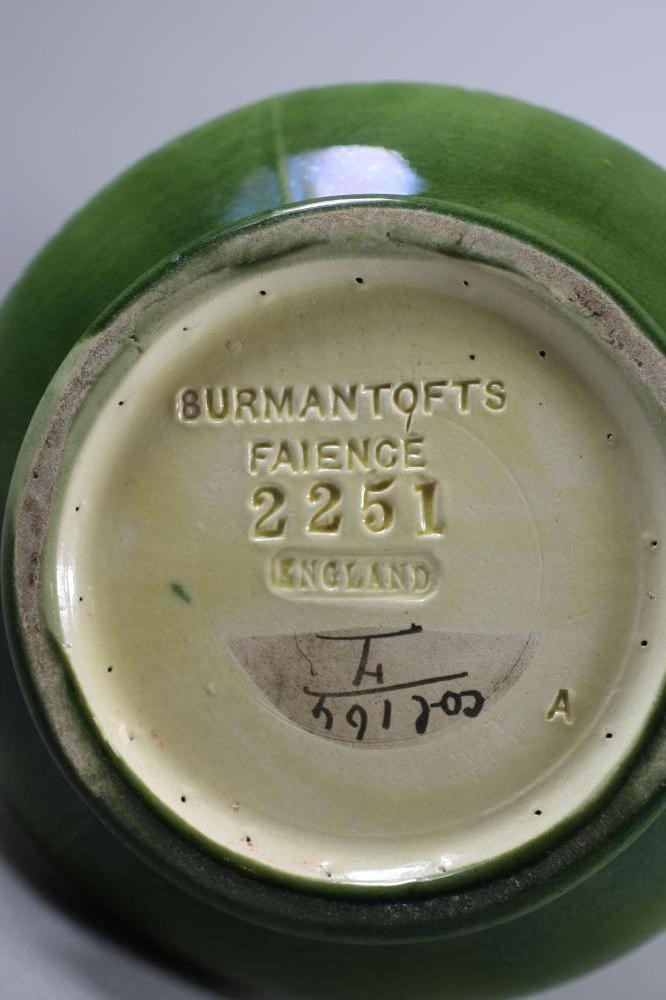 A BURMANTOFTS FAIENCE VASE Image
