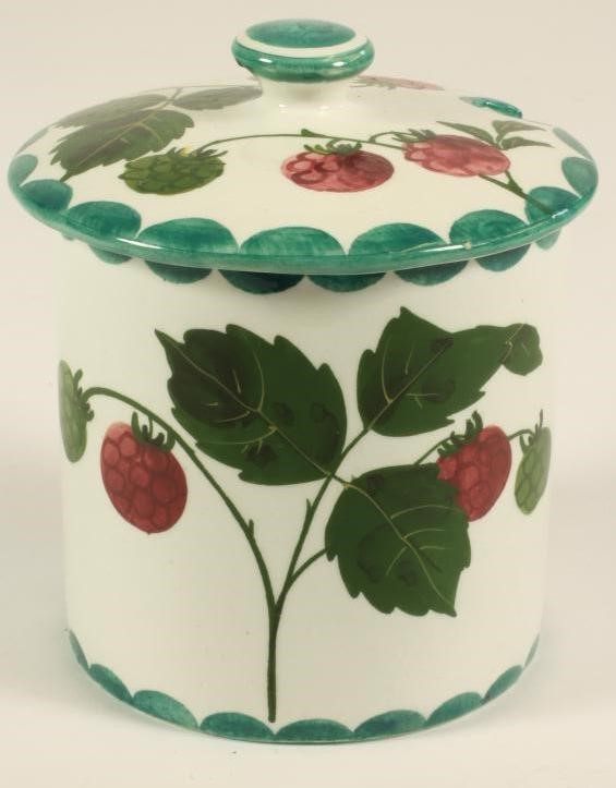A WEMYSS POTTERY PRESERVE JAR AND COVER Image