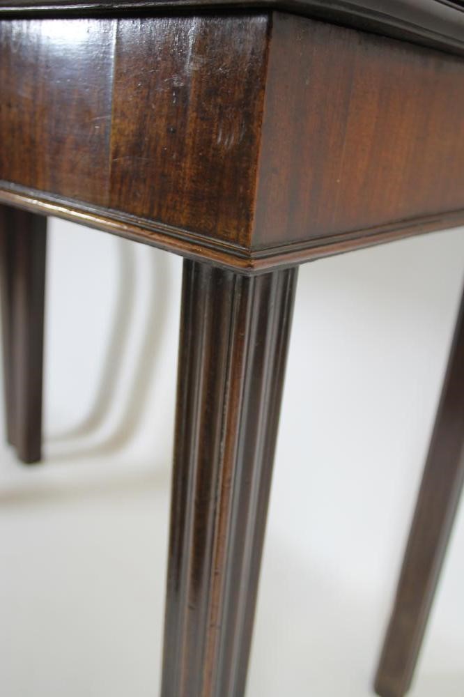 A GEORGIAN MAHOGANY FOLDING TEA TABLE Image