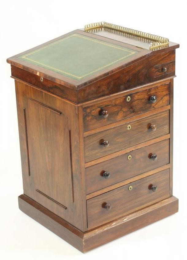 A GEORGE IV ROSEWOOD DAVENPORT Image