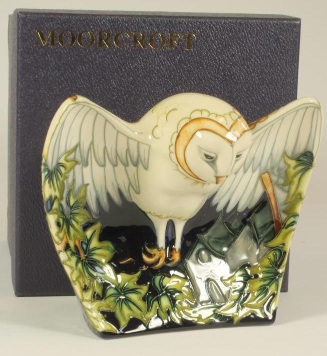 A MOORCROFT POTTERY OWL Image
