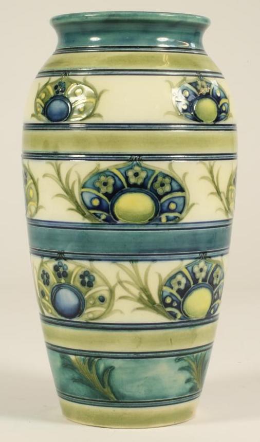 A MOORCROFT POTTERY VASE Image
