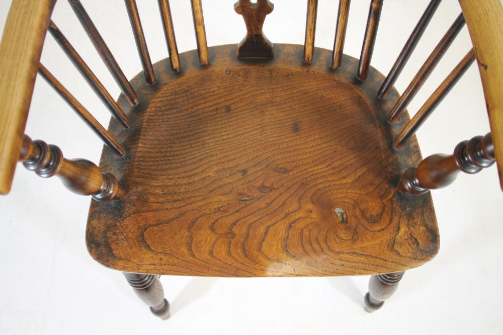 AN ASH AND ELM WINDSOR ARMCHAIR Image