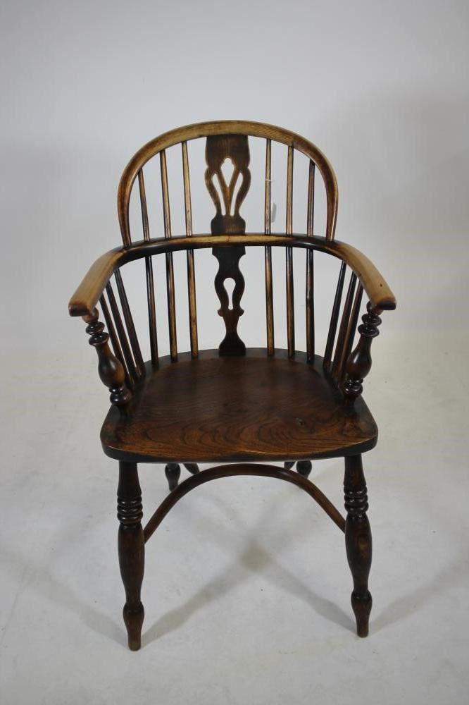 AN ASH AND ELM WINDSOR ARMCHAIR Image