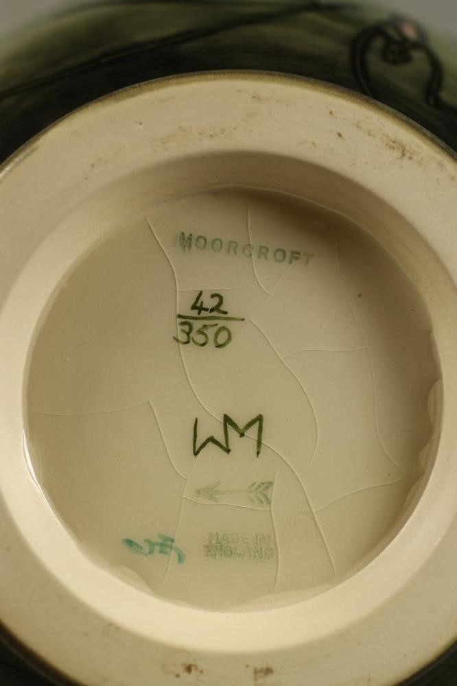 A MOORCROFT POTTERY LIMITED EDITION VASE Image