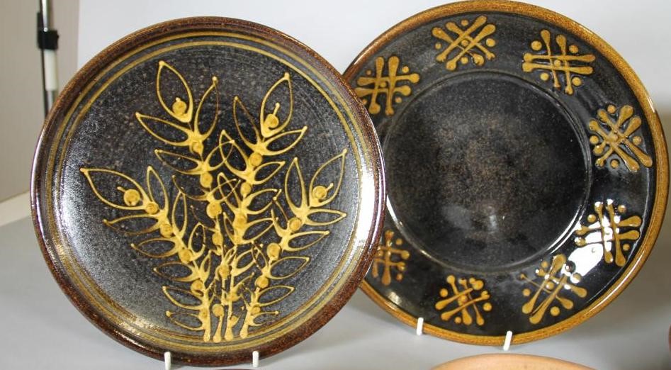 A COLLECTION OF COXWOLD STUDIO POTTERY Image