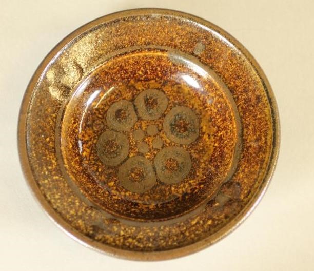 A COLLECTION OF COXWOLD STUDIO POTTERY Image