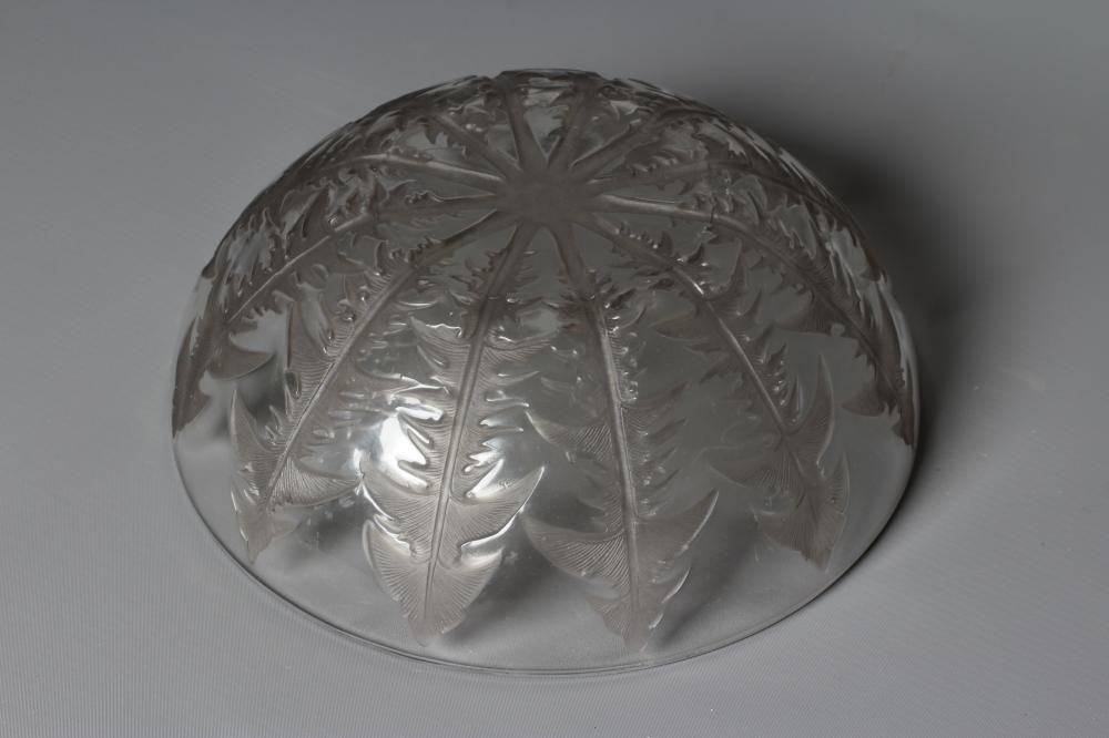 A LALIQUE PISSENLIT BOWL, pre 1945, the exterior with sepia tinted incuse moulded Dandelion leaves, Image