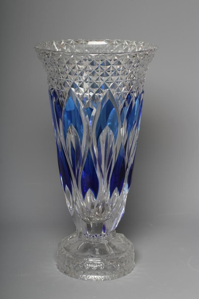 A LARGE VAL ST LAMBERT VASE Image