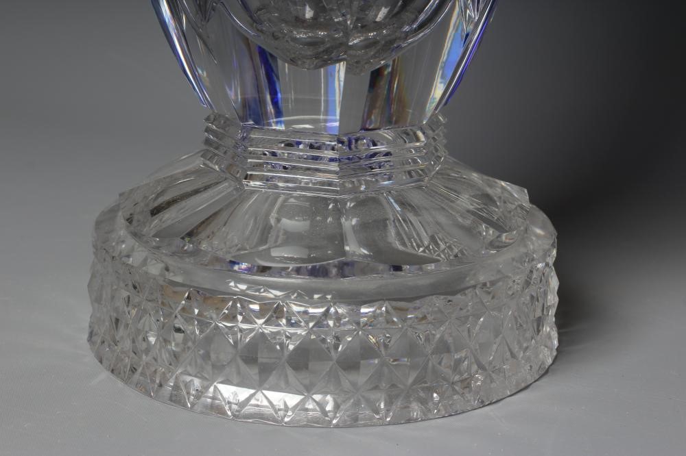 A LARGE VAL ST LAMBERT VASE Image