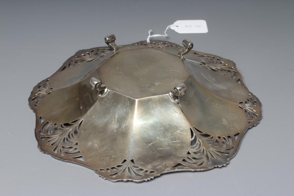A GEORGE V SILVER CENTRE BOWL by Adie Brothers Ltd. Image
