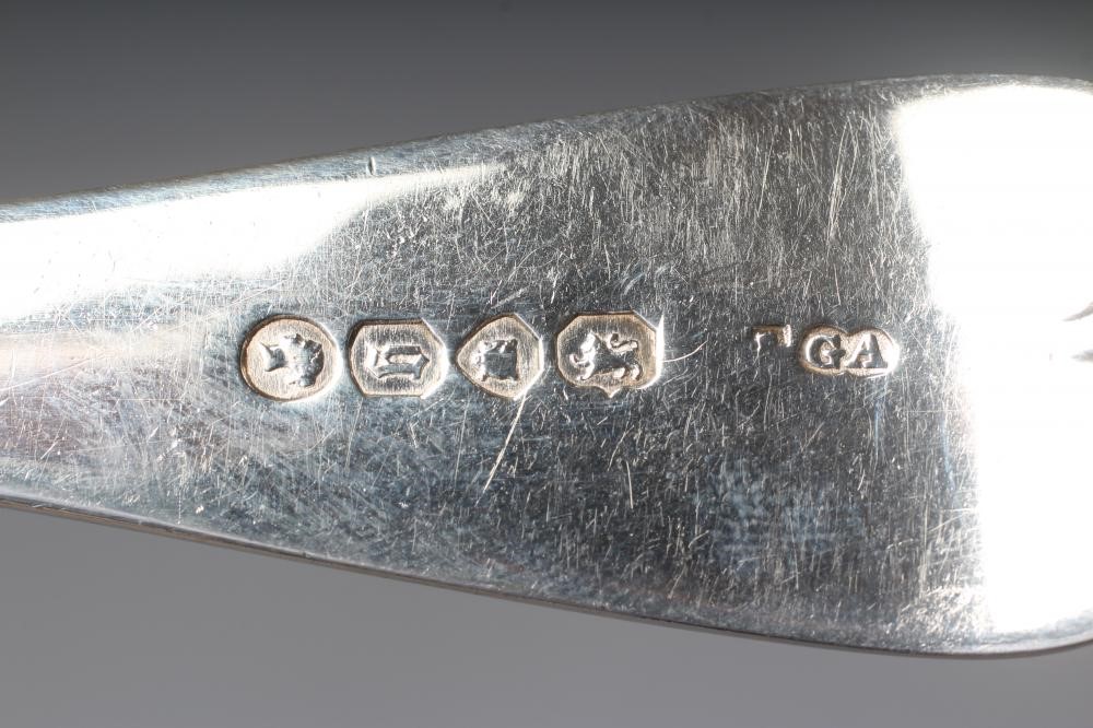A VICTORIAN SILVER OLD ENGLISH PATTERN FISH SLICE by Chawner & Co. Image