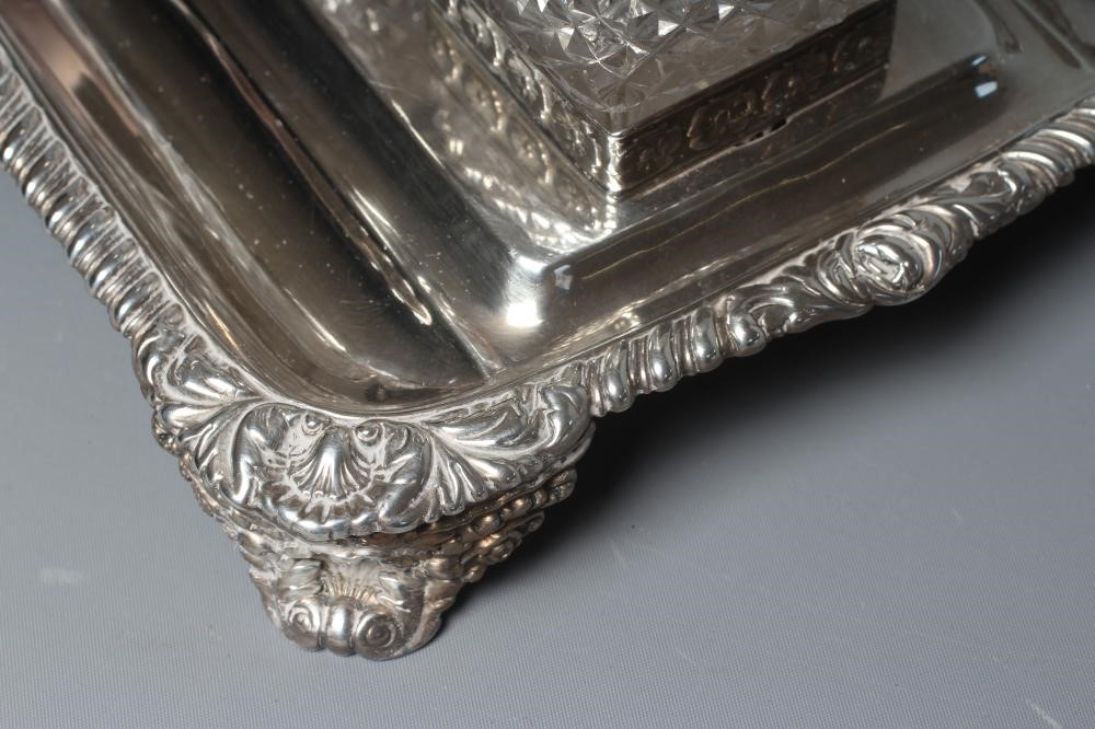 A GEORGE IV SILVER DESK STANDISH by Joseph Craddock & William Ker Reid Image