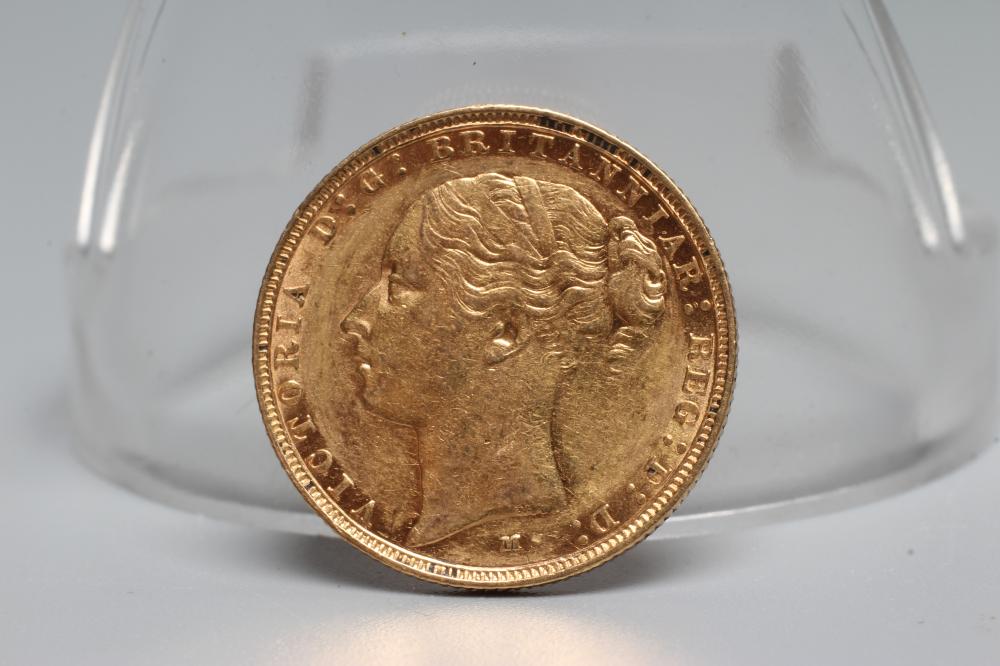 A VICTORIA YH SOVEREIGN, 1886, 8g (Est. plus 20% premium) Image