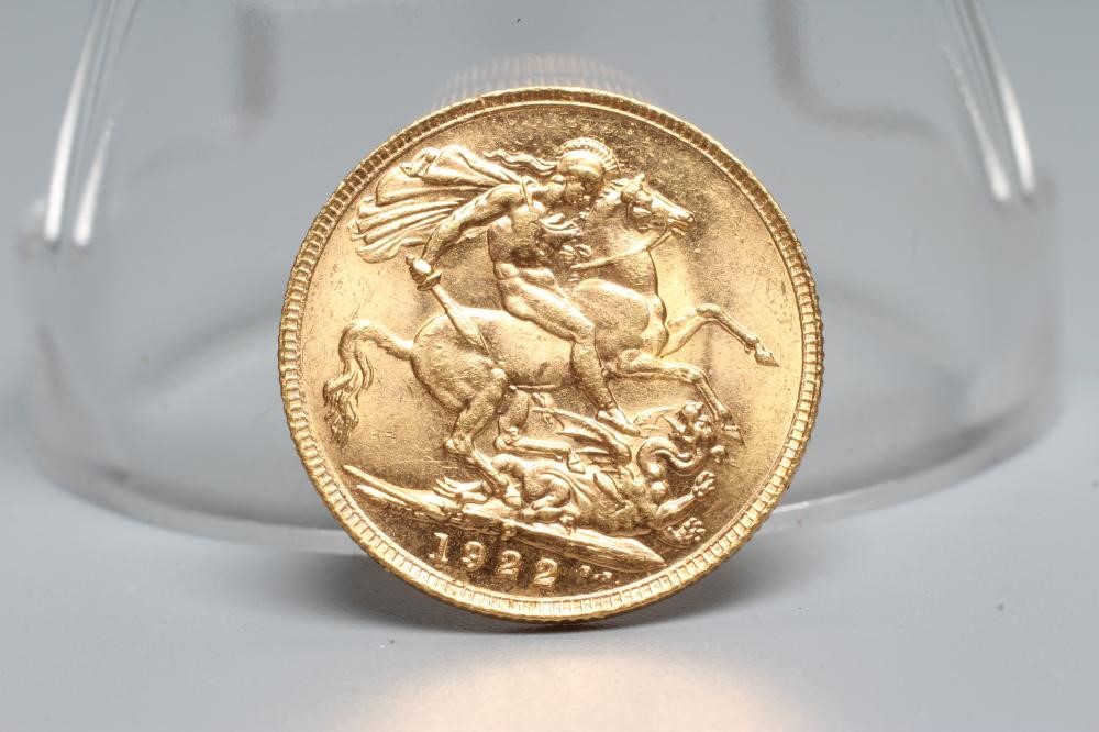 A GEORGE V SOVEREIGN, 1922, 8g (Est. plus 20% premium) Image