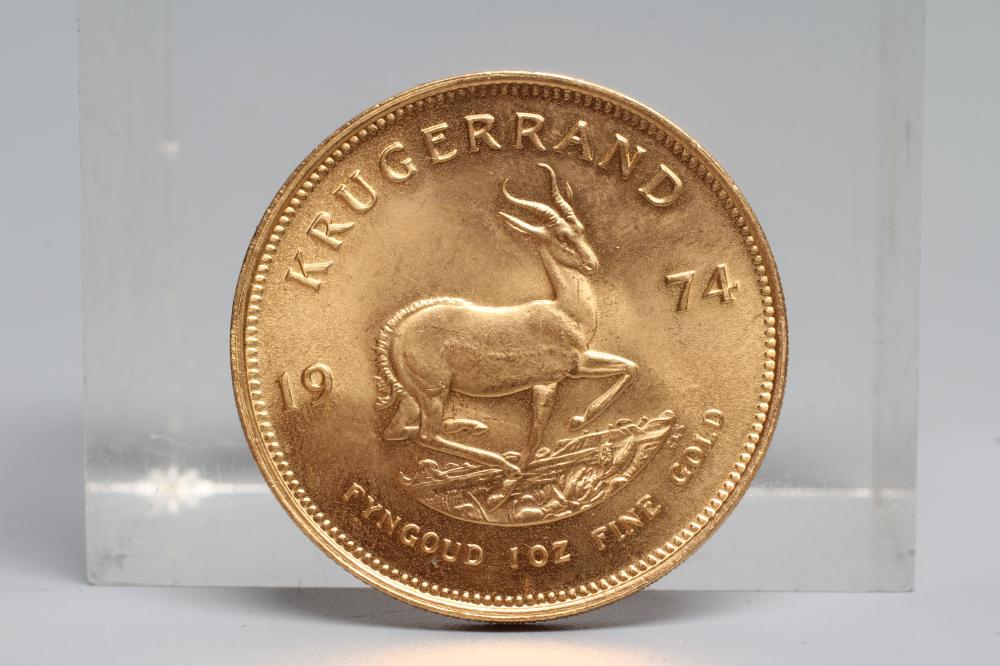 A GOLD KRUGERRAND, 1974, 1oz Fine Gold, 33.9g (Est. plus 20% premium) Image