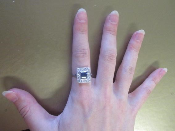 AN ART DECO SAPPHIRE AND DIAMOND PLAQUE RING Image