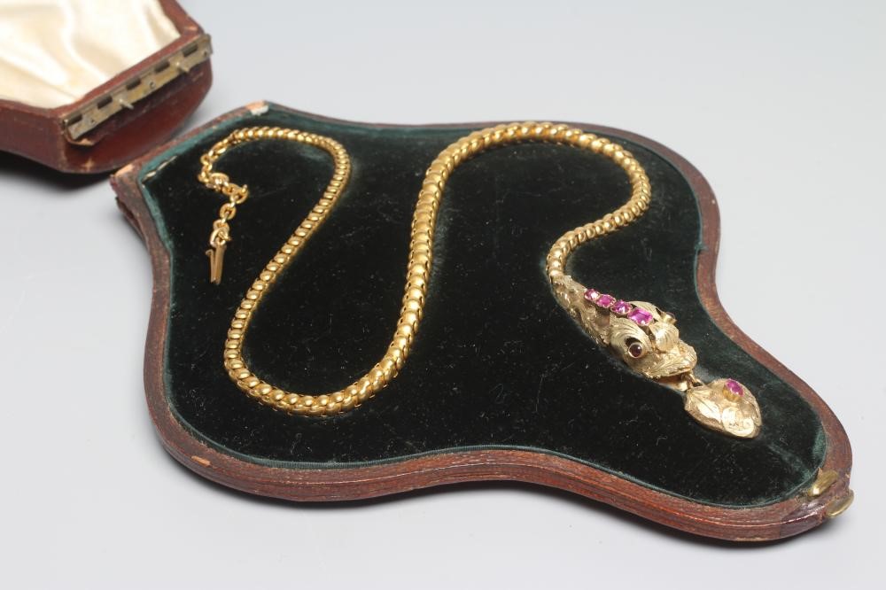 A VICTORIAN SNAKE NECKLACE Image