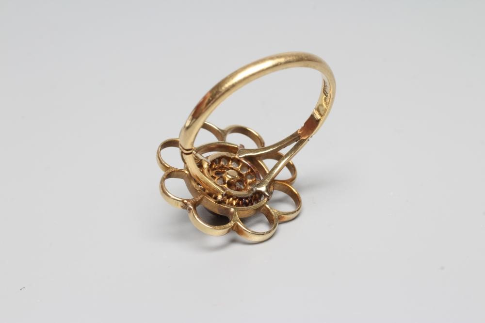 A COCKTAIL RING Image