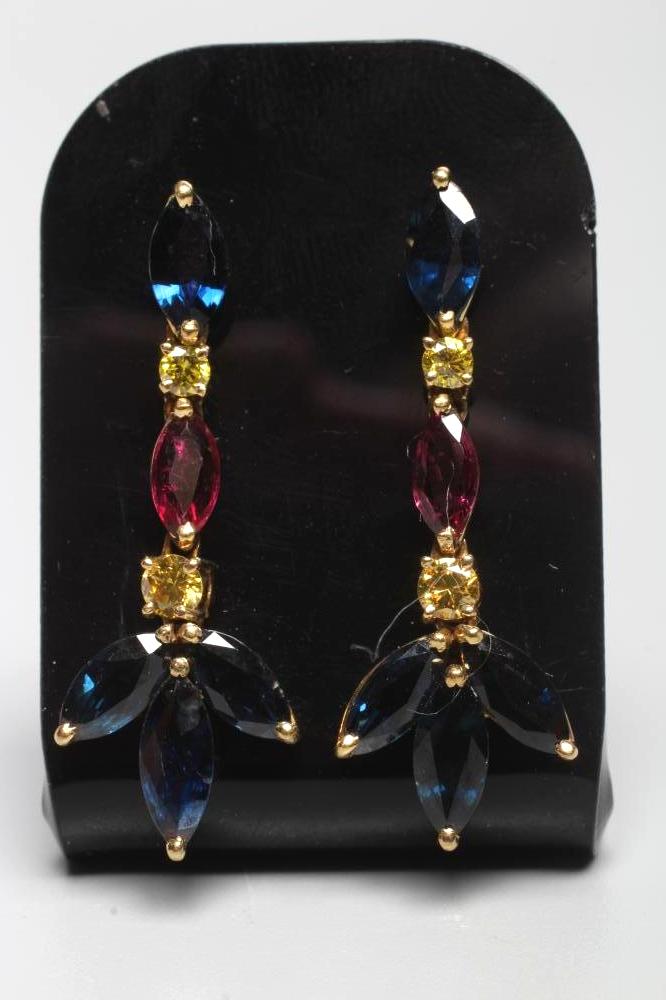 A PAIR OF SAPPHIRE Image
