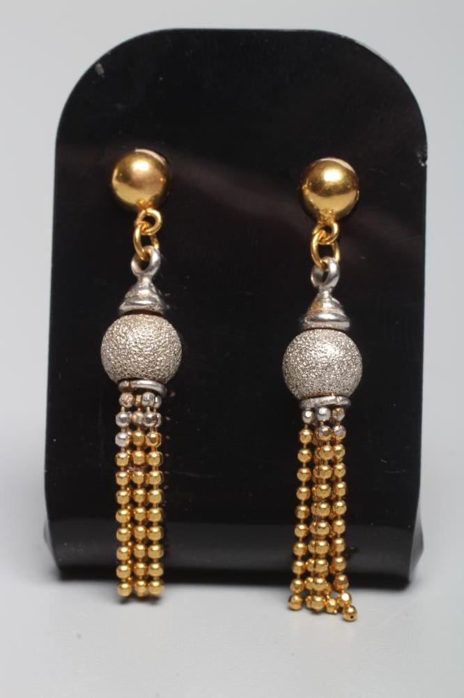 A PAIR OF 22CT GOLD DROP EAR STUDS, the plain stud pendant with a white gold textured ball with bead Image