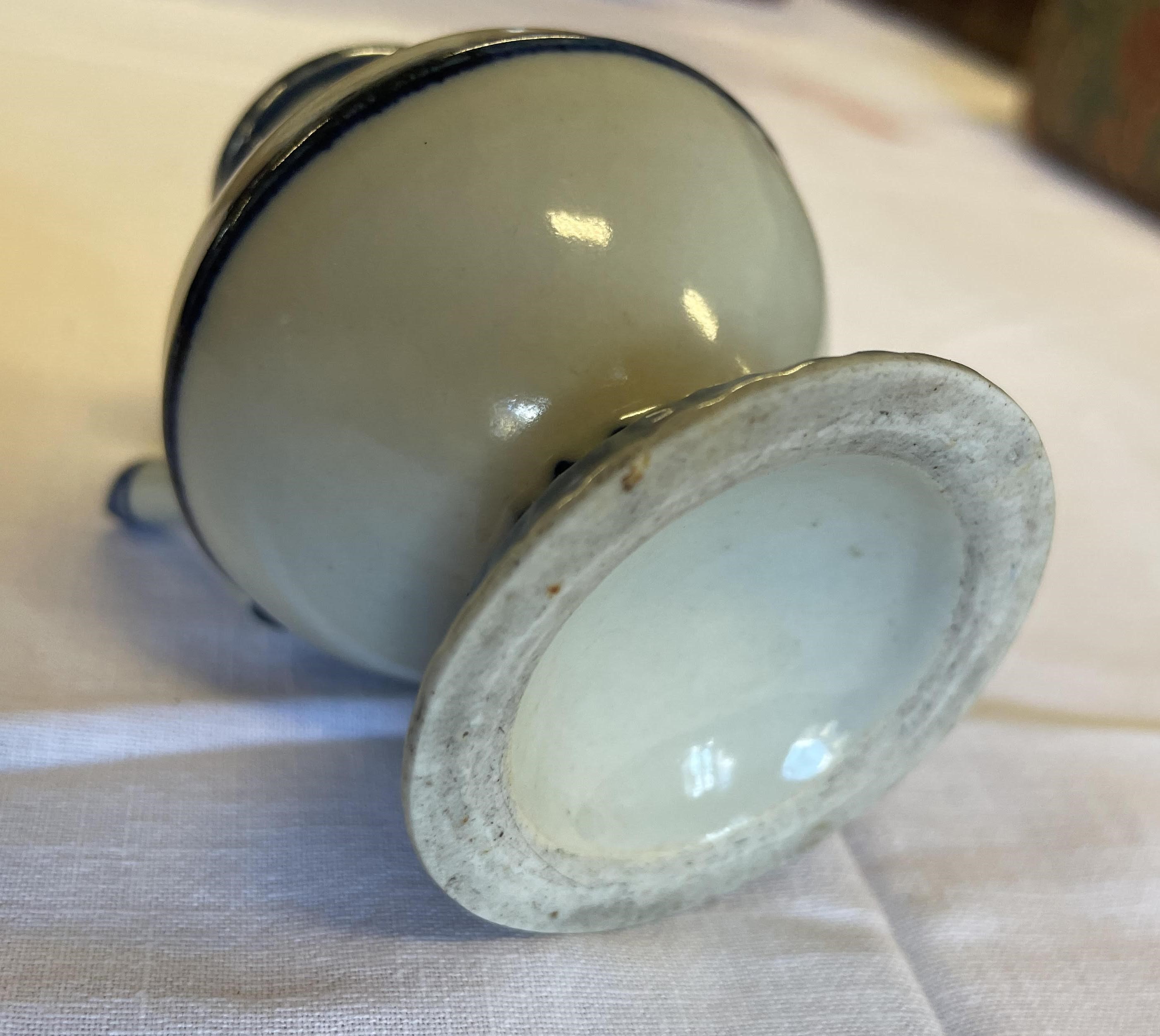 A CHINESE PORCELAIN WATER DROPPER of rounded double conical form, the shoulders moulded with dots Image
